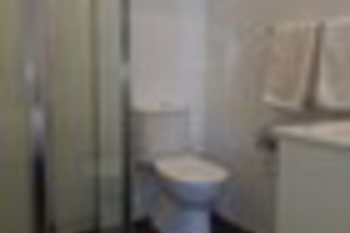 Room 98 of 159