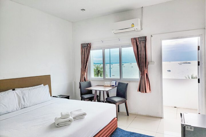 Room 5 of 34