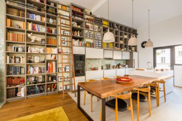 Room 10 of 51