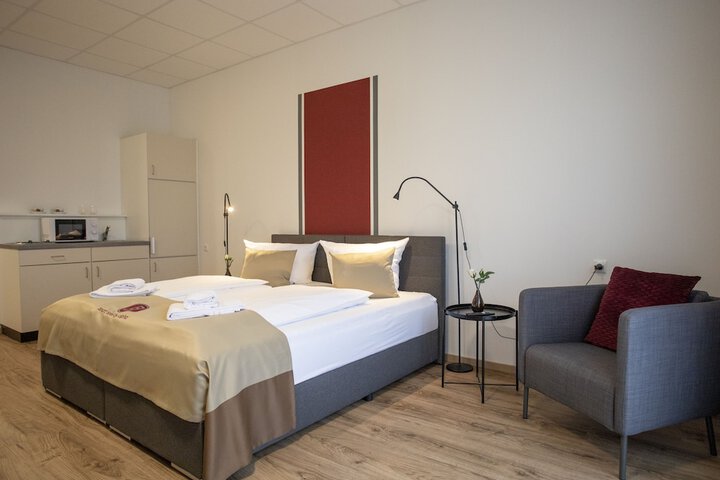 Room 8 of 26
