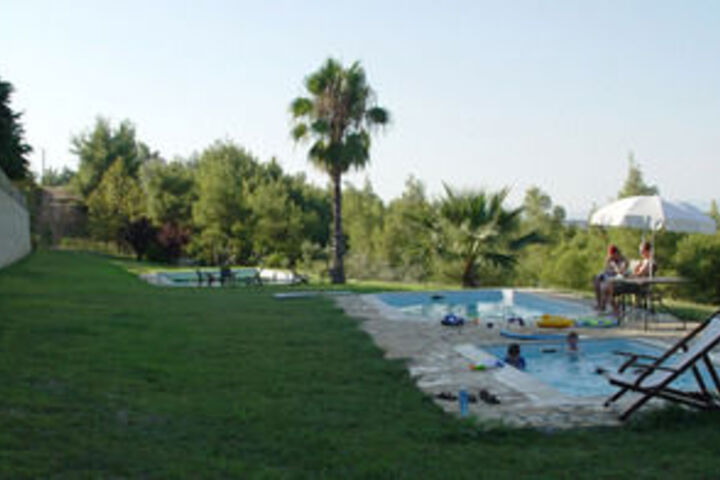 Pool 13 of 51