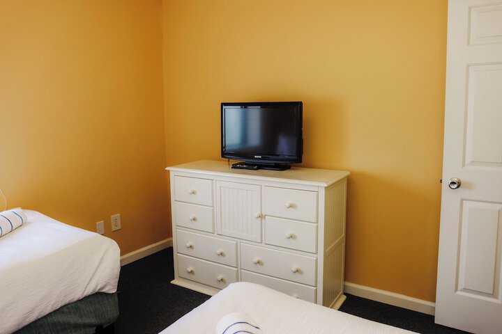 Room 25 of 134