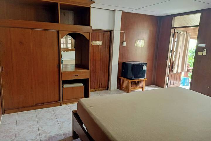 Room 4 of 59