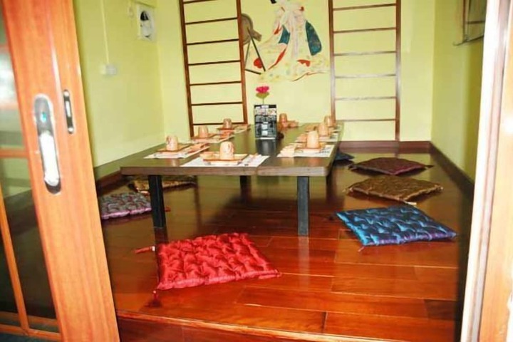 Dining Photos