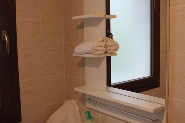 Room 15 of 27