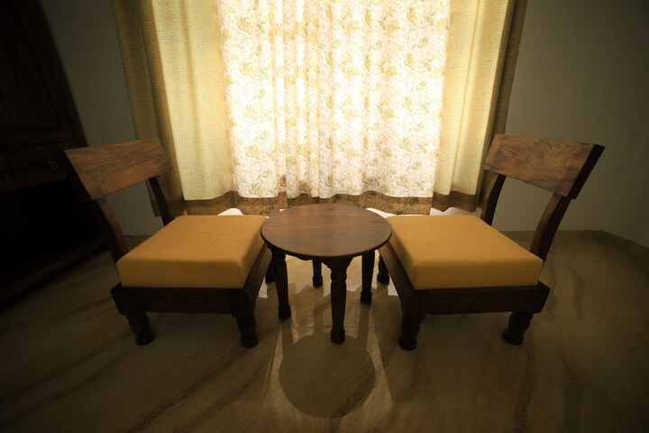 Room 16 of 48