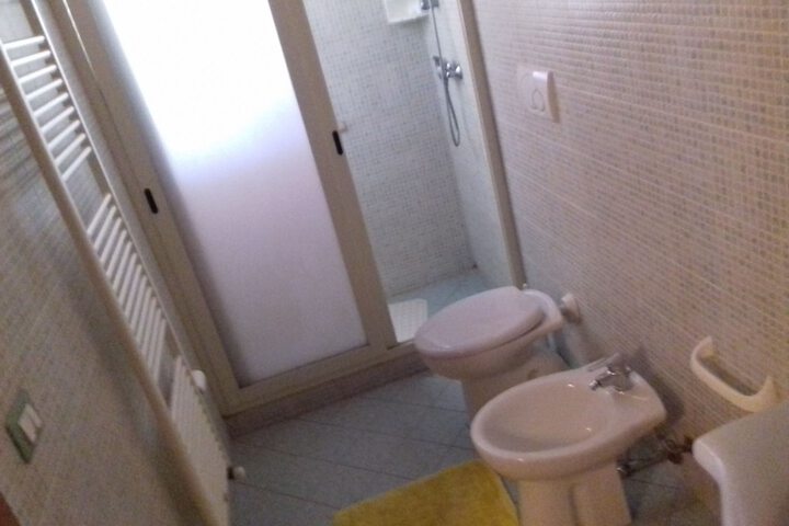 Room 10 of 41