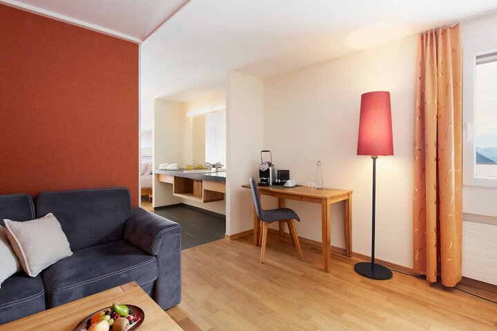 Room 9 of 51