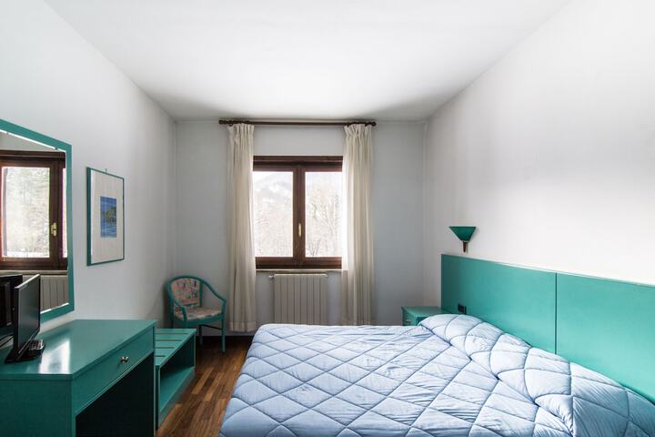 Room 15 of 36