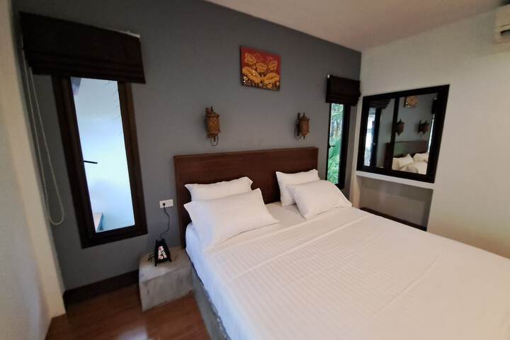 Room 4 of 49