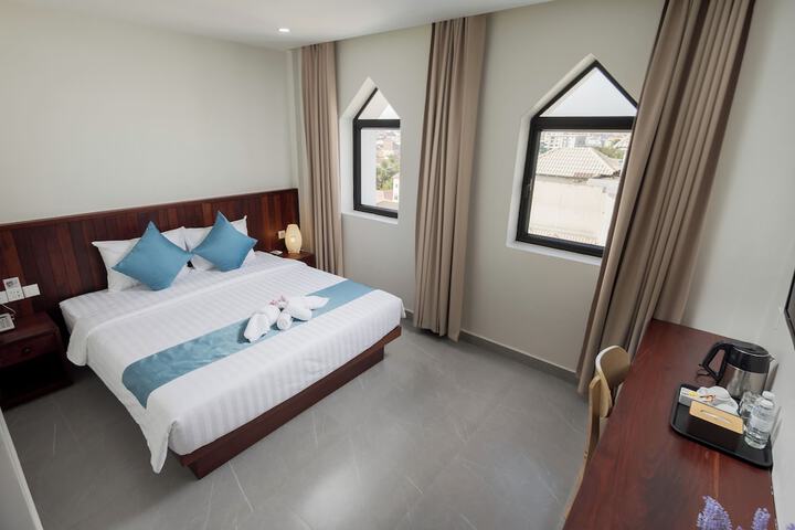 Room 10 of 40