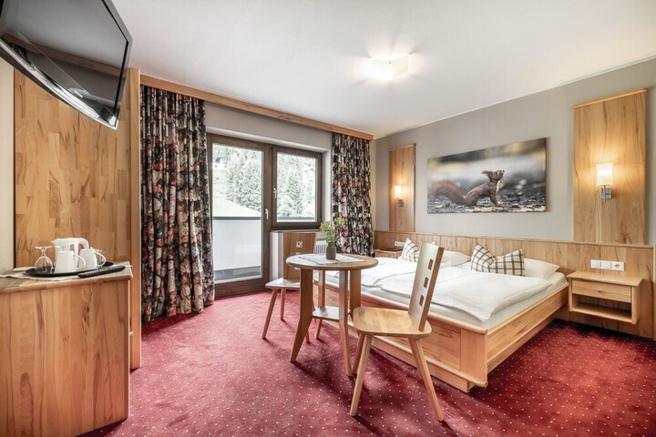 Room 7 of 41