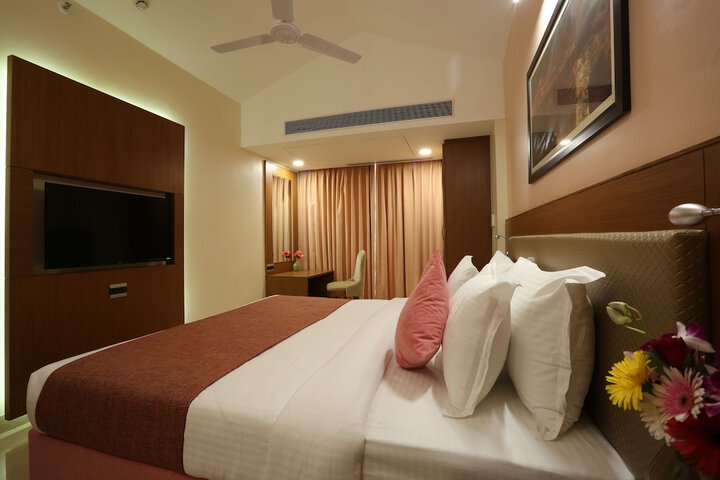 Room 18 of 36