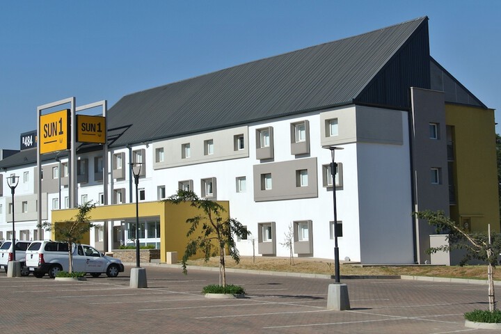 Hotel 11 of 12