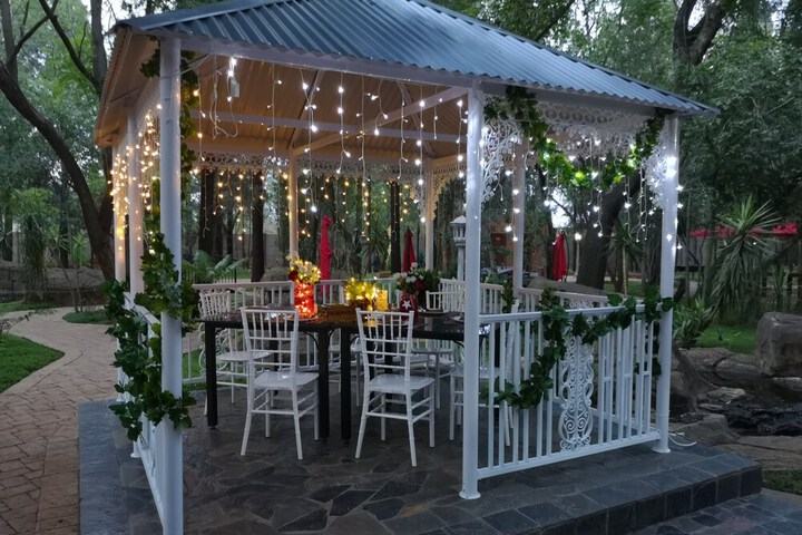 Dining 58 of 73