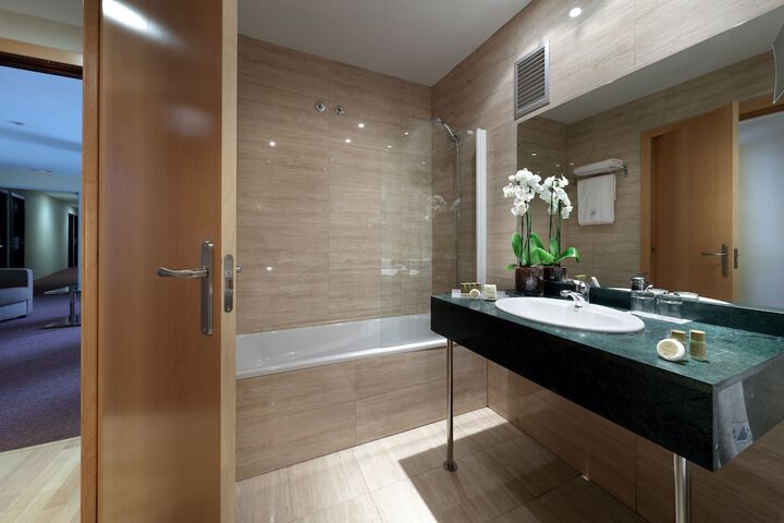 Clean Restrooms