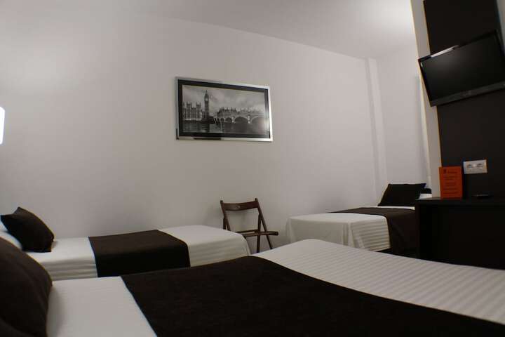 Room 15 of 35