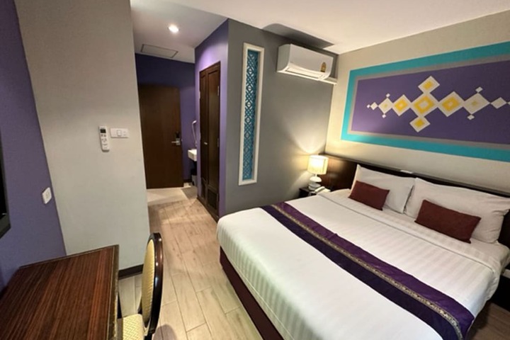 Room 16 of 61