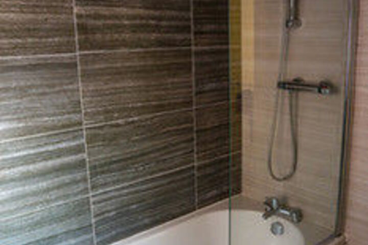 Room 2 of 30