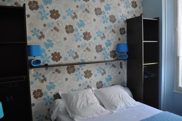 Room 4 of 59