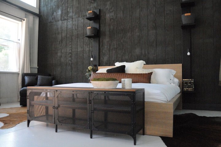 Room 112 of 230