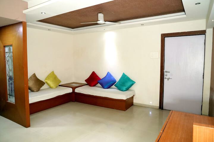 Room 8 of 13