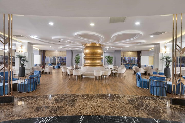 Guest Lobby