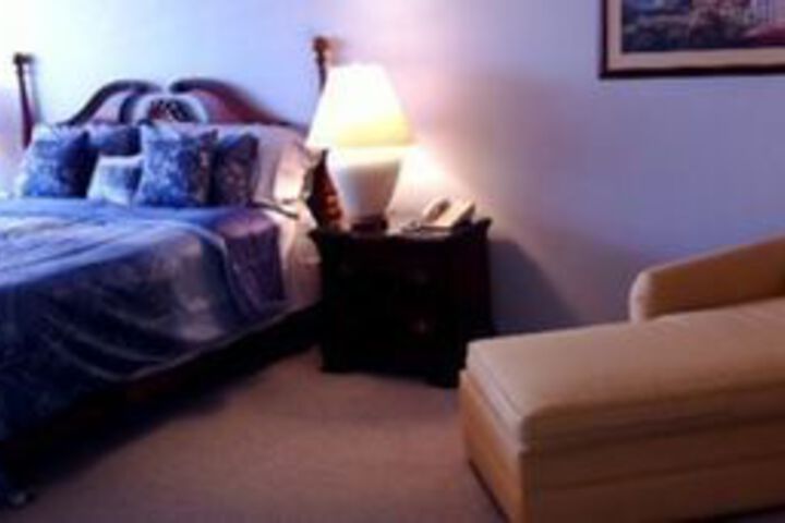 Room 82 of 171