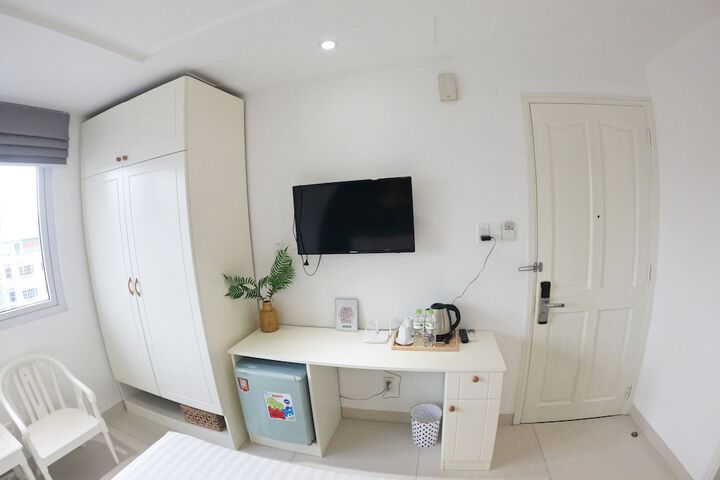 Room 13 of 70