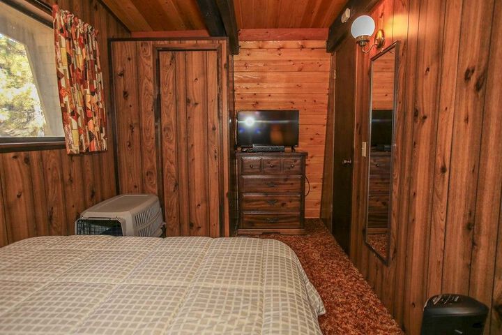 Room 6 of 26