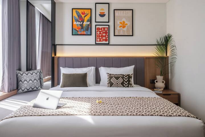 Room 4 of 50
