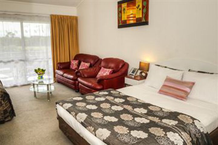Room 16 of 32