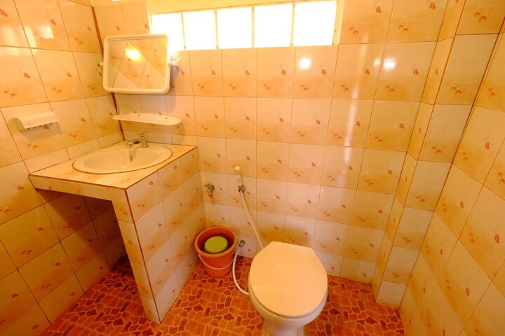 Room 15 of 29