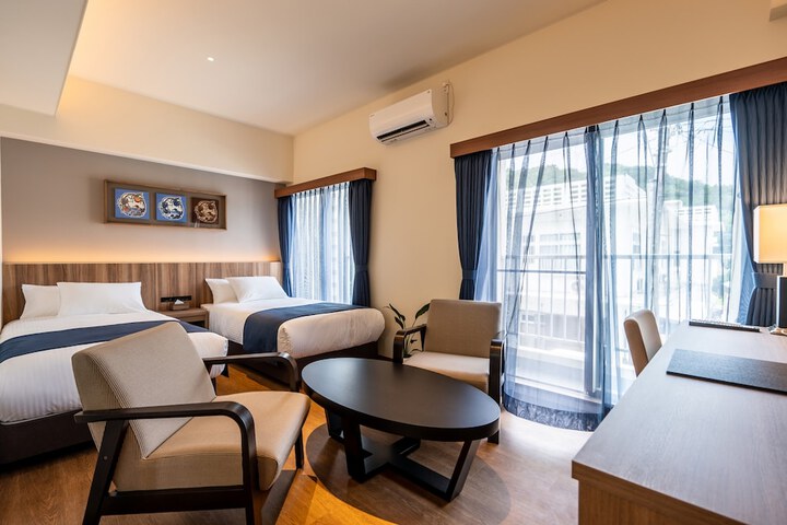 Room 5 of 30