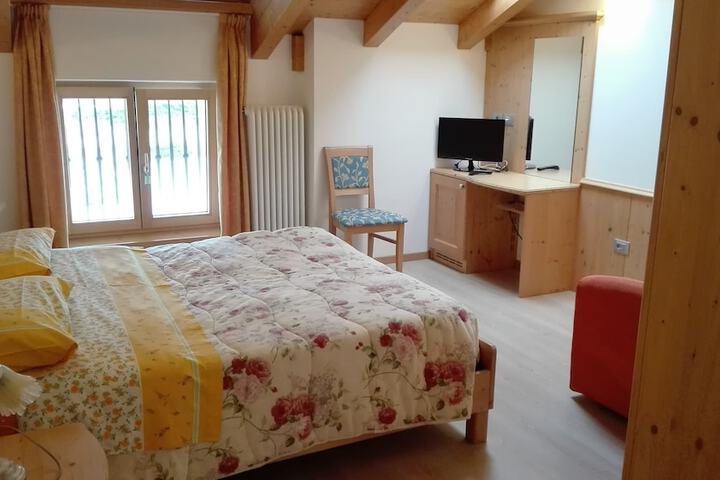 Room 18 of 29