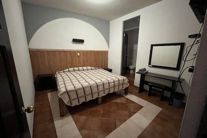 Room 6 of 21