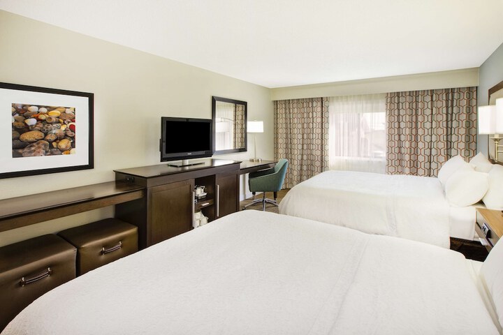 Room 10 of 24