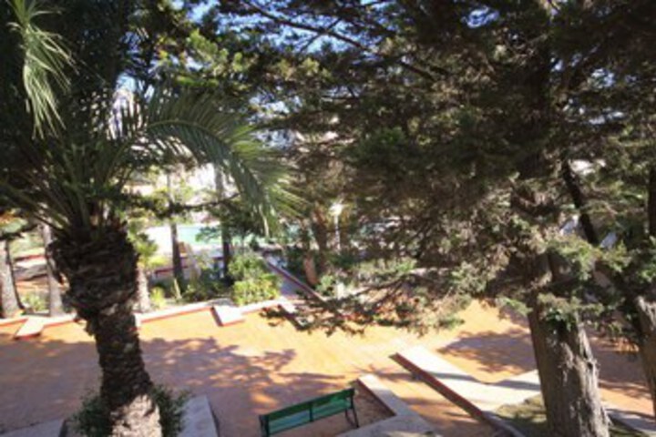 Property Grounds 19 of 32