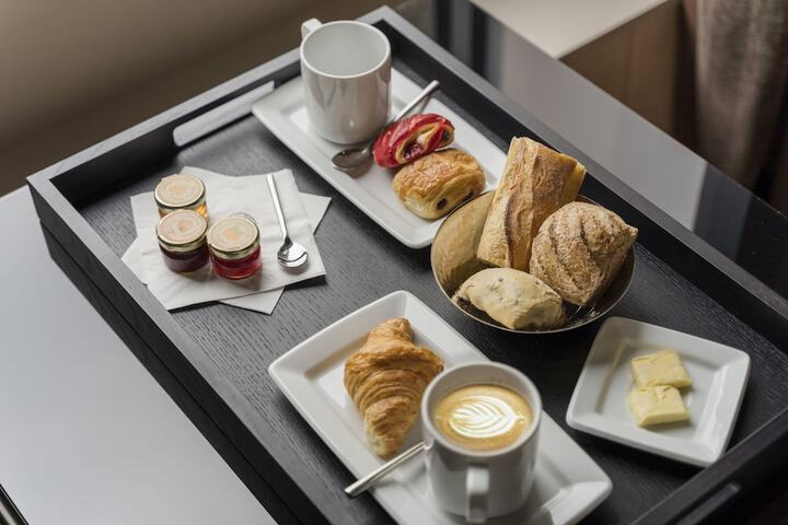 Breakfast/Coffee Service 60 of 69