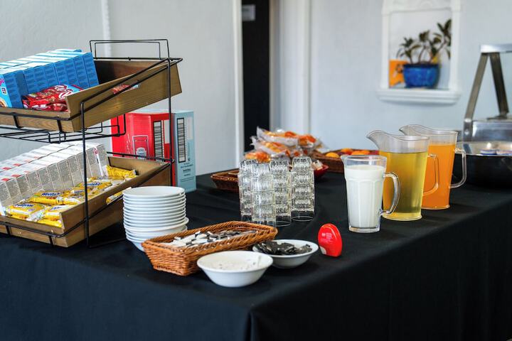 Breakfast/Coffee Service 24 of 31