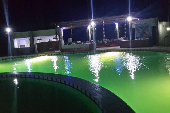 Pool 17 of 49
