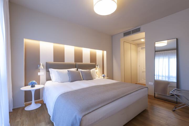 Room 21 of 47