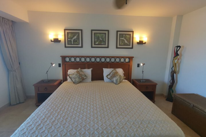 Room 19 of 230