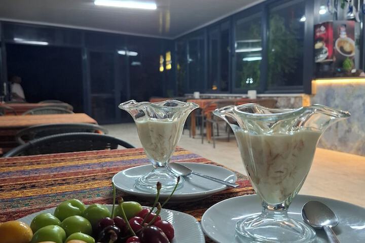 Dining 43 of 57