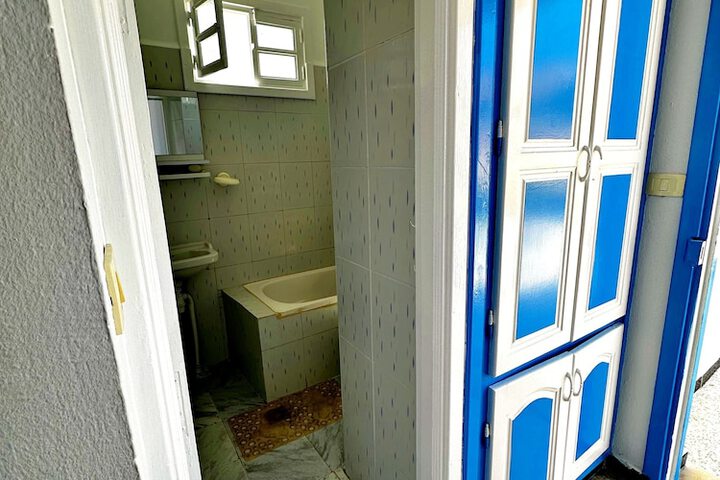 Room 47 of 69