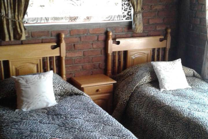 Room 5 of 39