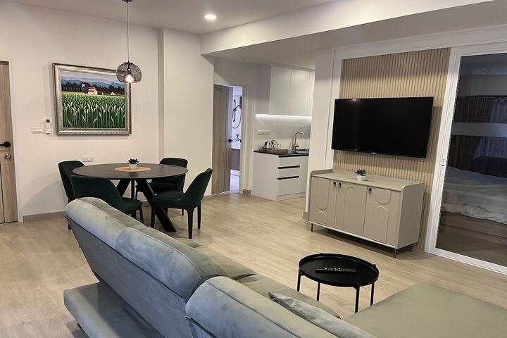 Room 75 of 153