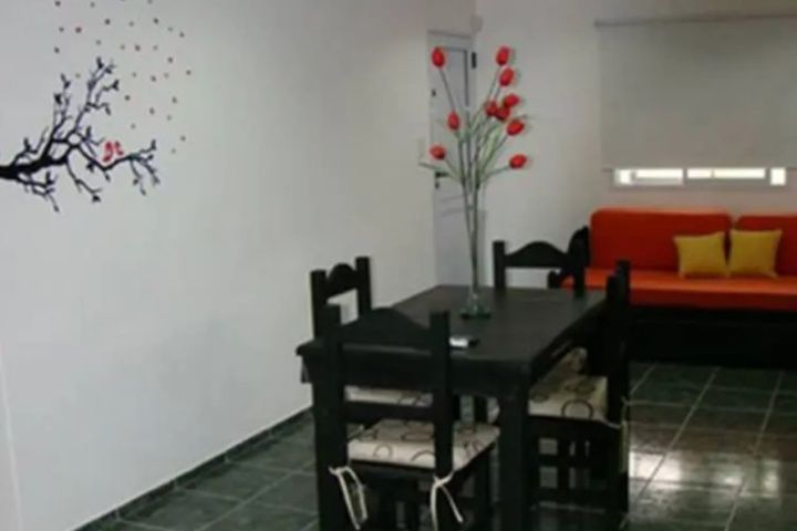 Room 13 of 20