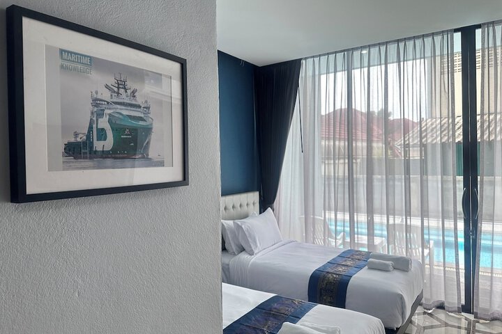 Room 14 of 23