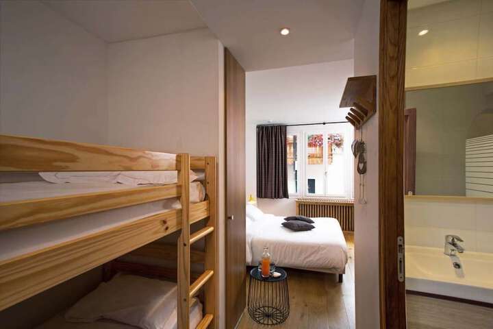Room 17 of 50